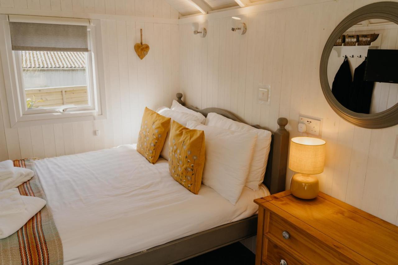 Othery Little England Retreats - Cottage, Yurt And Shepherd Huts المظهر الخارجي الصورة