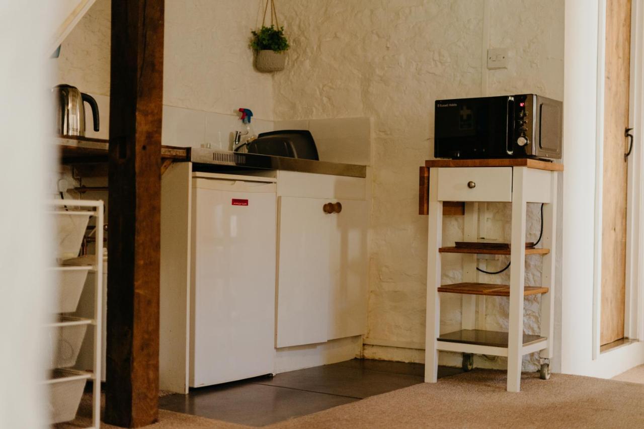 Othery Little England Retreats - Cottage, Yurt And Shepherd Huts المظهر الخارجي الصورة