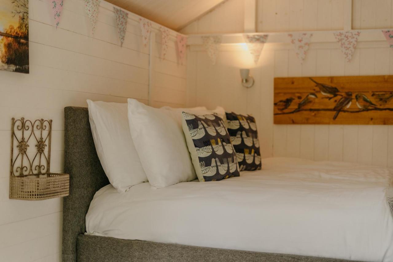 Othery Little England Retreats - Cottage, Yurt And Shepherd Huts المظهر الخارجي الصورة