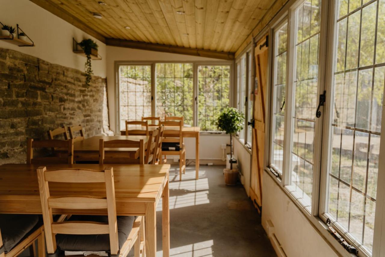 Othery Little England Retreats - Cottage, Yurt And Shepherd Huts المظهر الخارجي الصورة