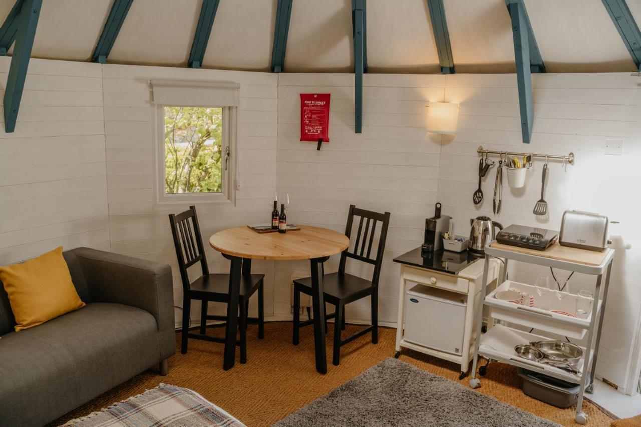 Othery Little England Retreats - Cottage, Yurt And Shepherd Huts المظهر الخارجي الصورة